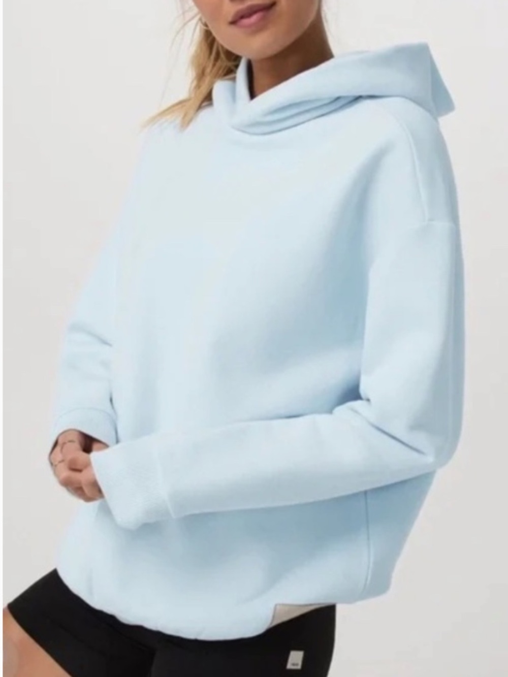 NWT Vuori Restore Hoodie in Light Mist Size X-Large Women’s